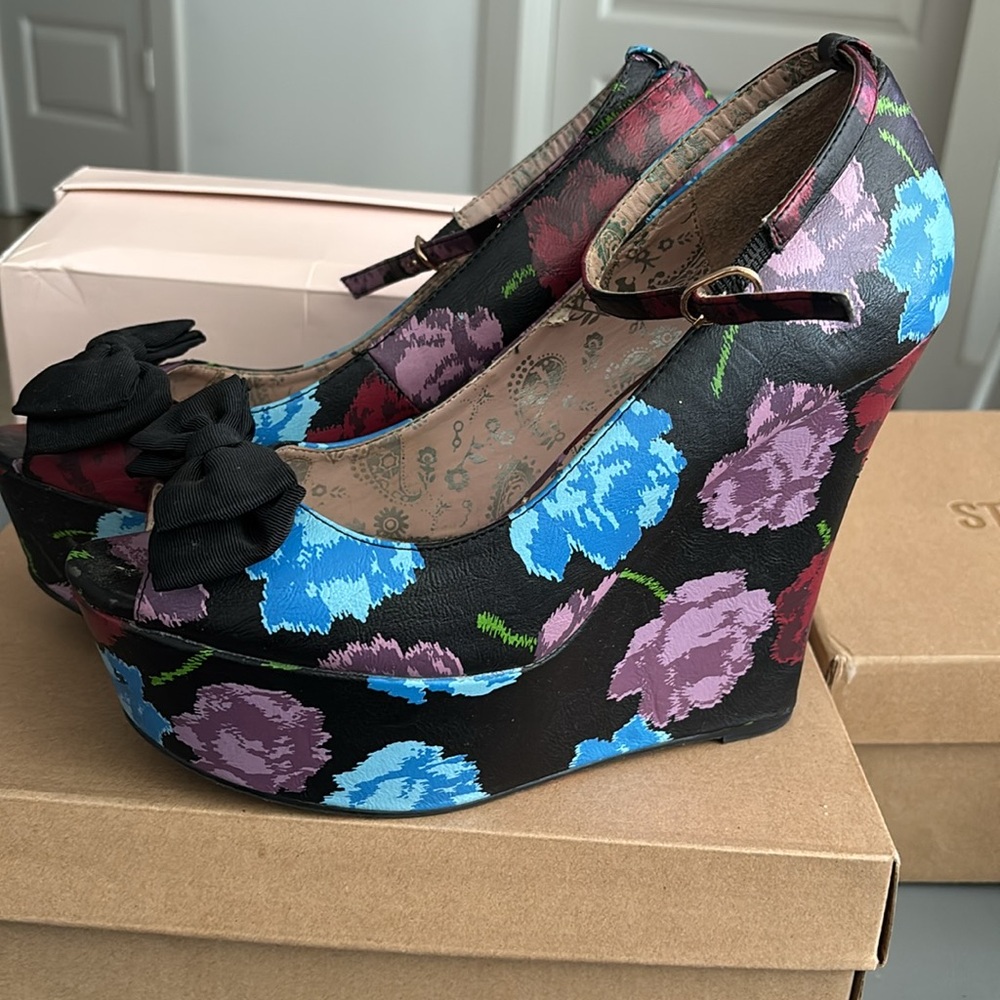 Betsyville wedge sandals